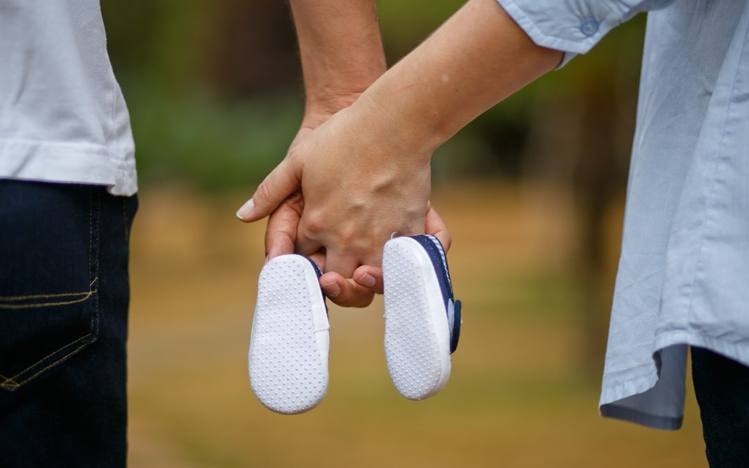 couple avec chausson bébé